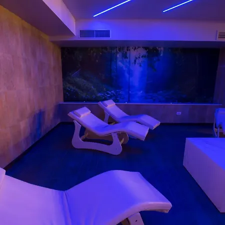 Hotel Mh 4*