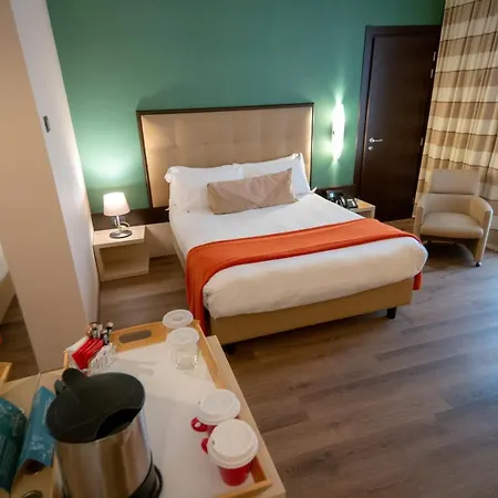 Mh Hotel